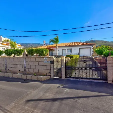 Vinco Tijoco Bajo Con Piscina Адехе
